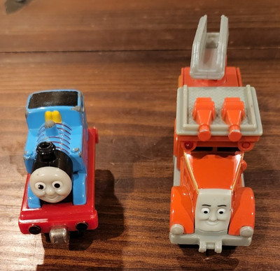 Thomas & Friends ''Talking Flynn'' Fire Engine Die-Cast & ''Thomas'' Die Cast Train