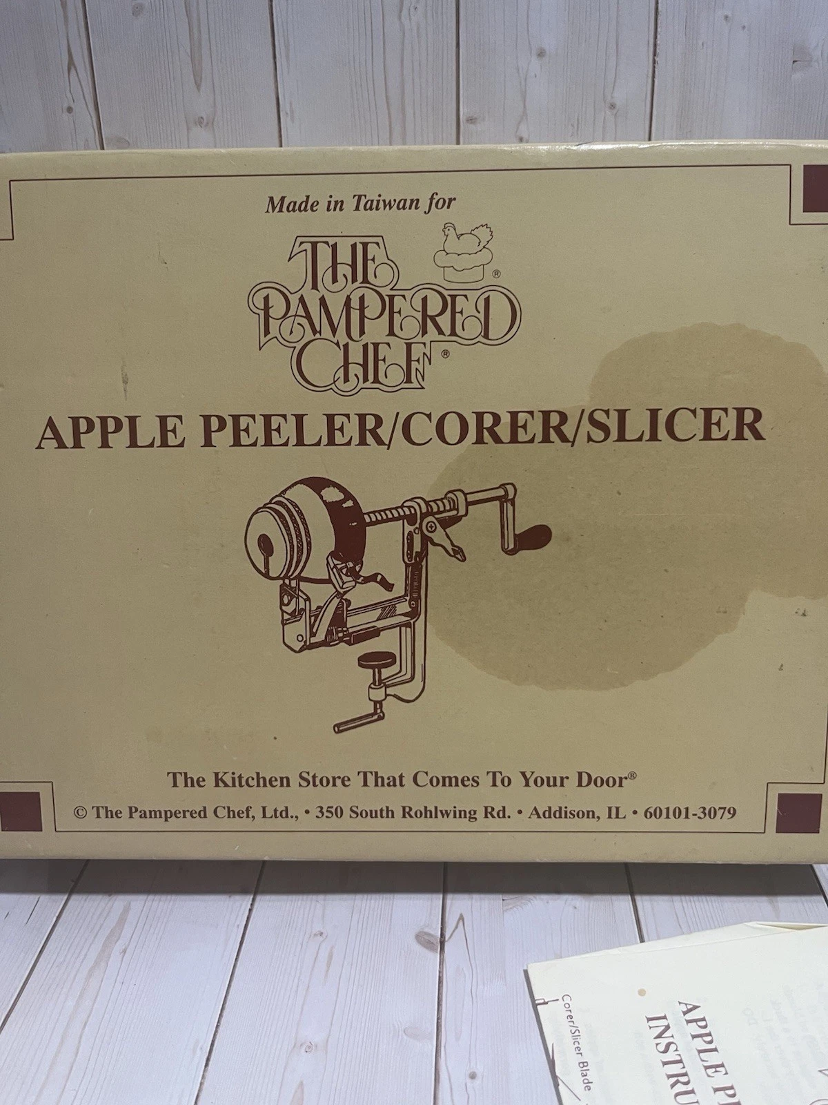 PAMPERED CHEF Apple Peeler Corer Slicer in Original Box
Opens in a new window or tab