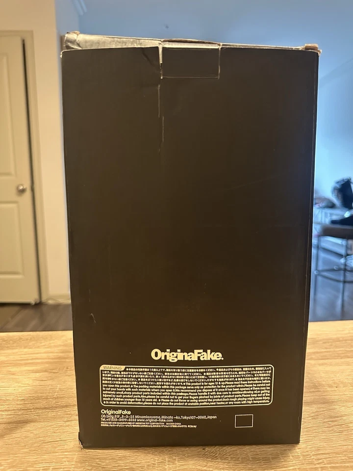 kaws Companion Foto 3 de 4