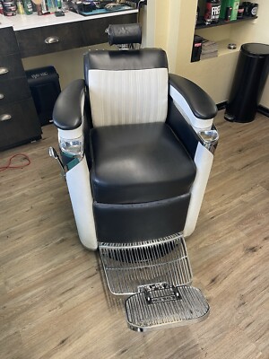 中古 BARBER'S KING FILARMONICA Figaro Barber Chair in Black