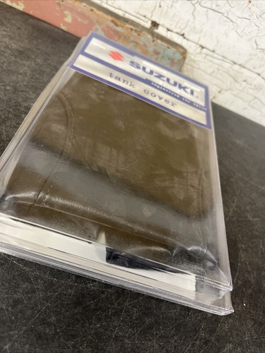 Suzuki Tank Cover Part No. 99950-64041 / C4 - Picture 2 of 4