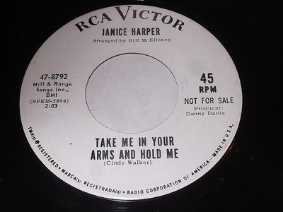 Janice Harper - Take Me In Your Arms And Hold Me / He Just Checked In 45