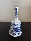 Vintage Seymour Mann Blue Onion Porcelain Dinner Bell Blue White — photo 3