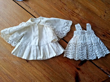 ancienne robe de poupée