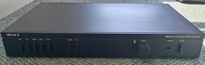 Arcam Delta 60 Integrated Stereo Amplifier 2-Ch Phono Headphone Black. - Image 1 of 4