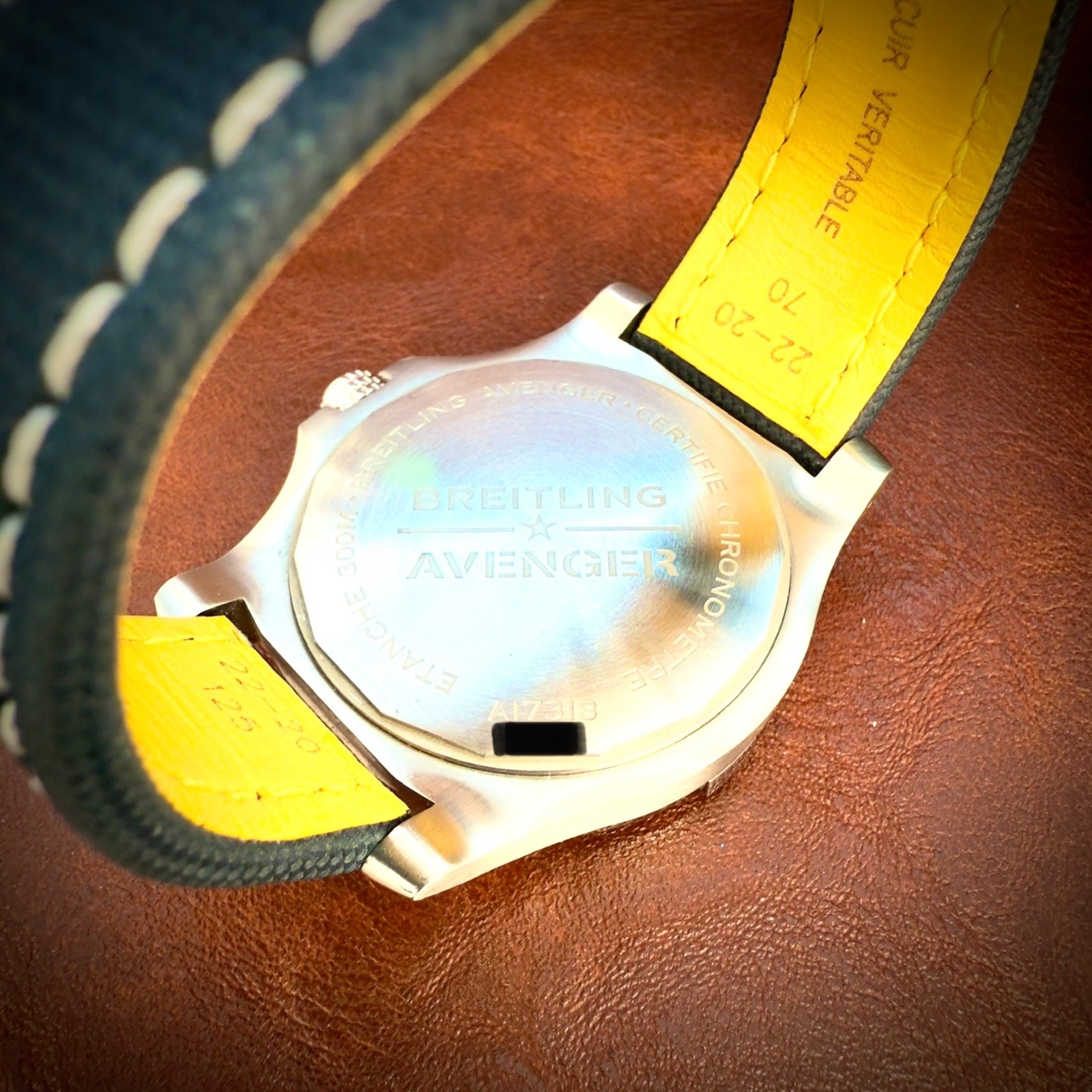 Breitling Avenger Automatic 43 Blue (A17318101C1X… - image 12