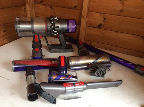 DYSON V11 ANIMAL STICK VACUUM CLEANER PREOWNED WORKING