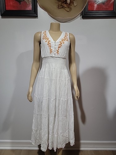 J Glee Sleeveless Midi Dress Size PM Floral Embroidered Smocked Waist NEW #CC - Picture 8 of 11