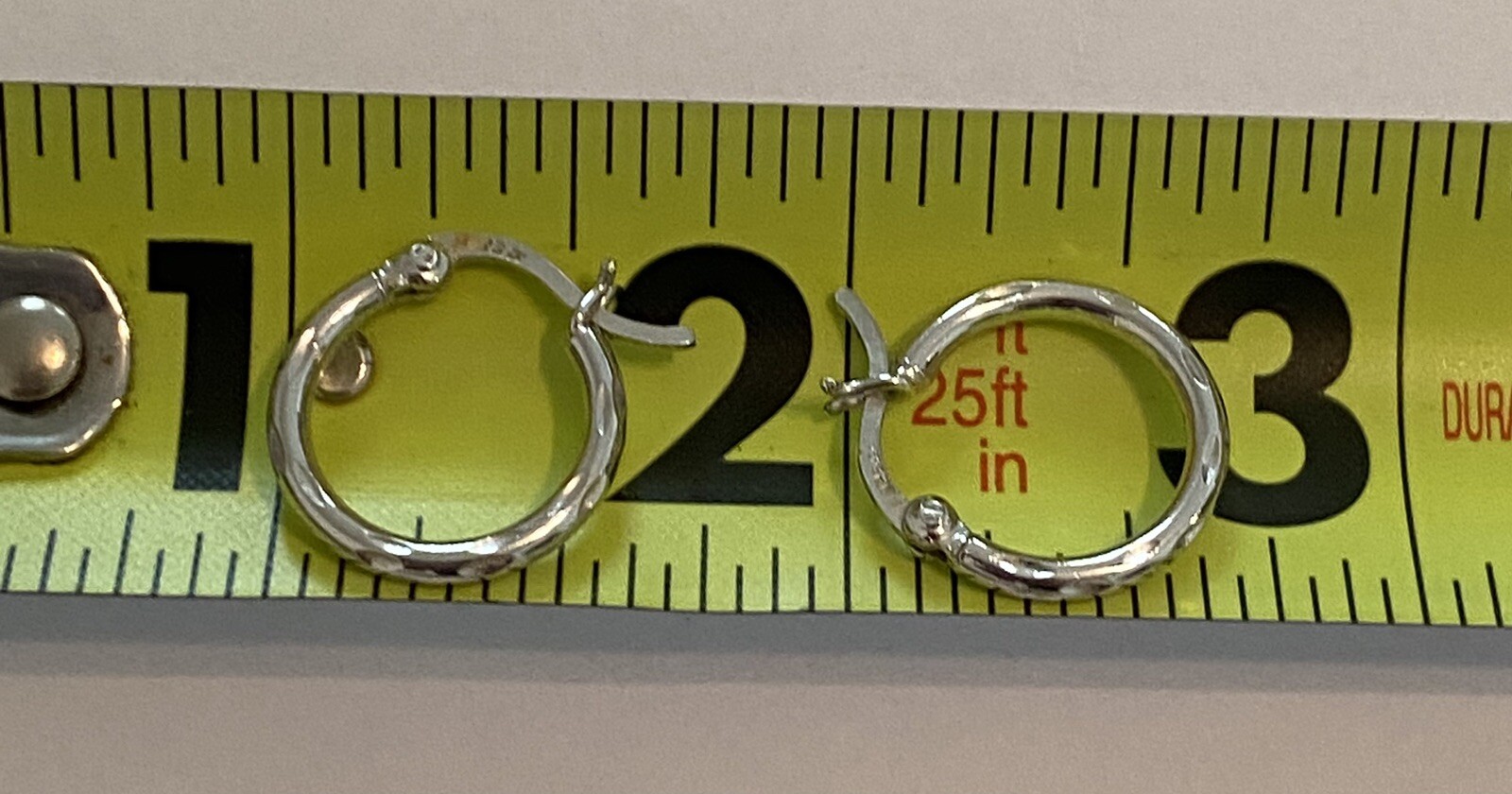 STERLING SILVER PATTERNED “LEAF CUT” HOOP EARRING… - image 6