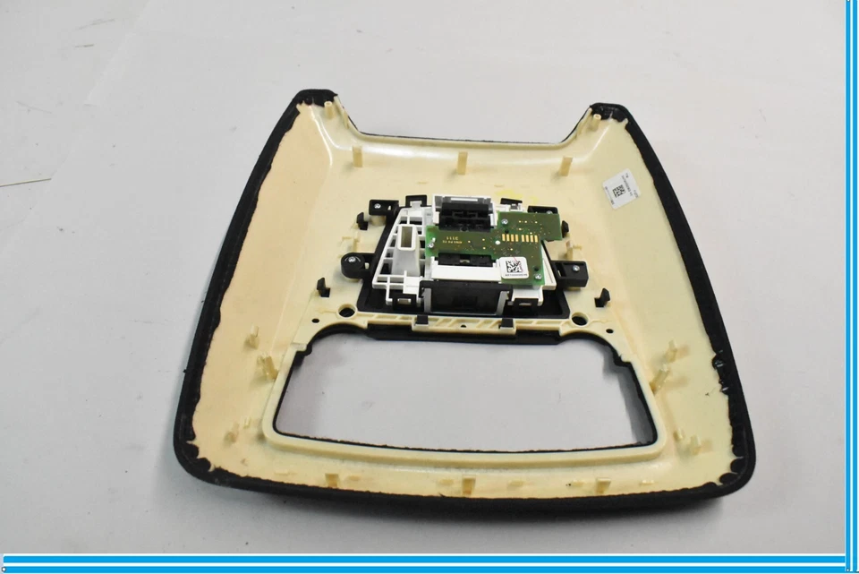 Bisel de luz domo superior BMW 750i 09-12 9207670 Foto 4 de 4