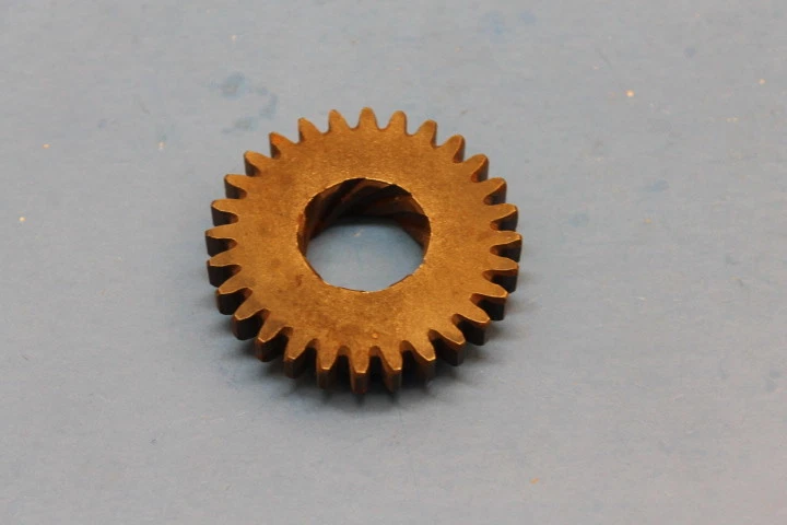 NOS Yamaha AS2C AT1 CS3 CT1 G6S HS1 Kick Gear (28T) #180-15641-00-00  - Image 2 of 4