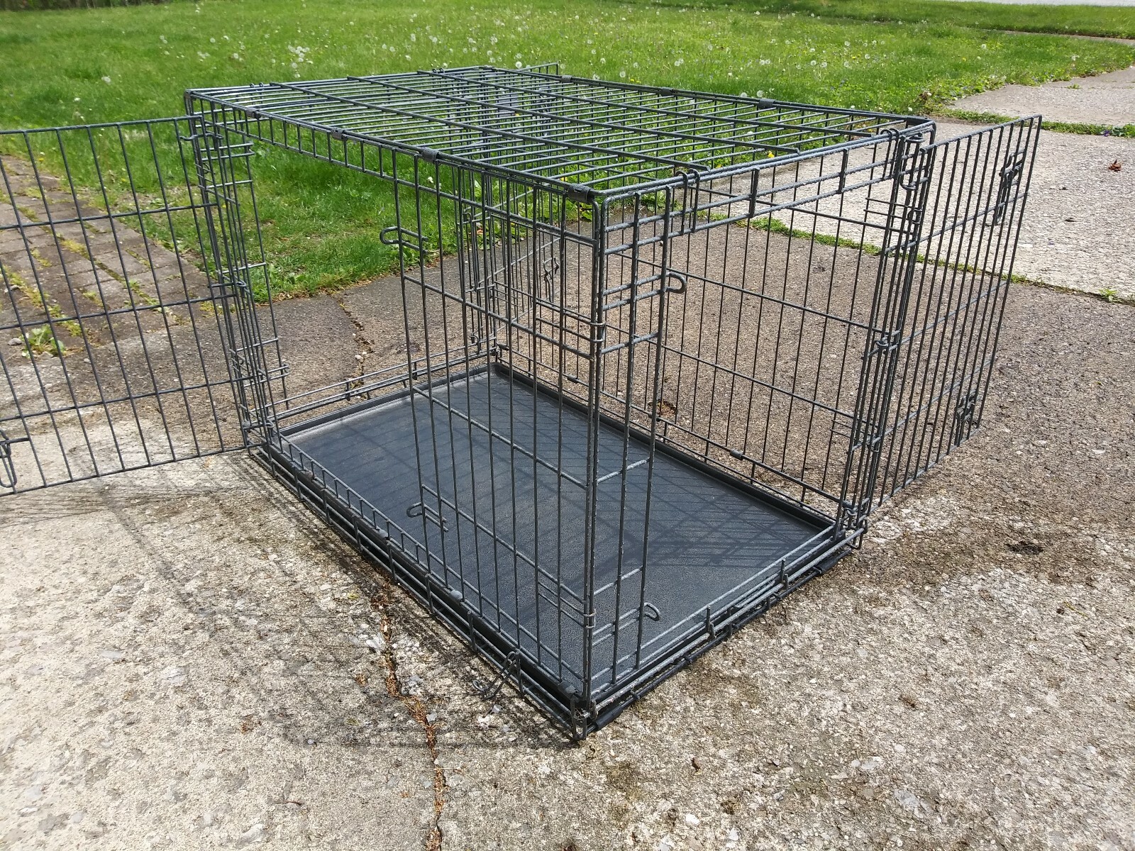 36 x 22 x 24 dog crate