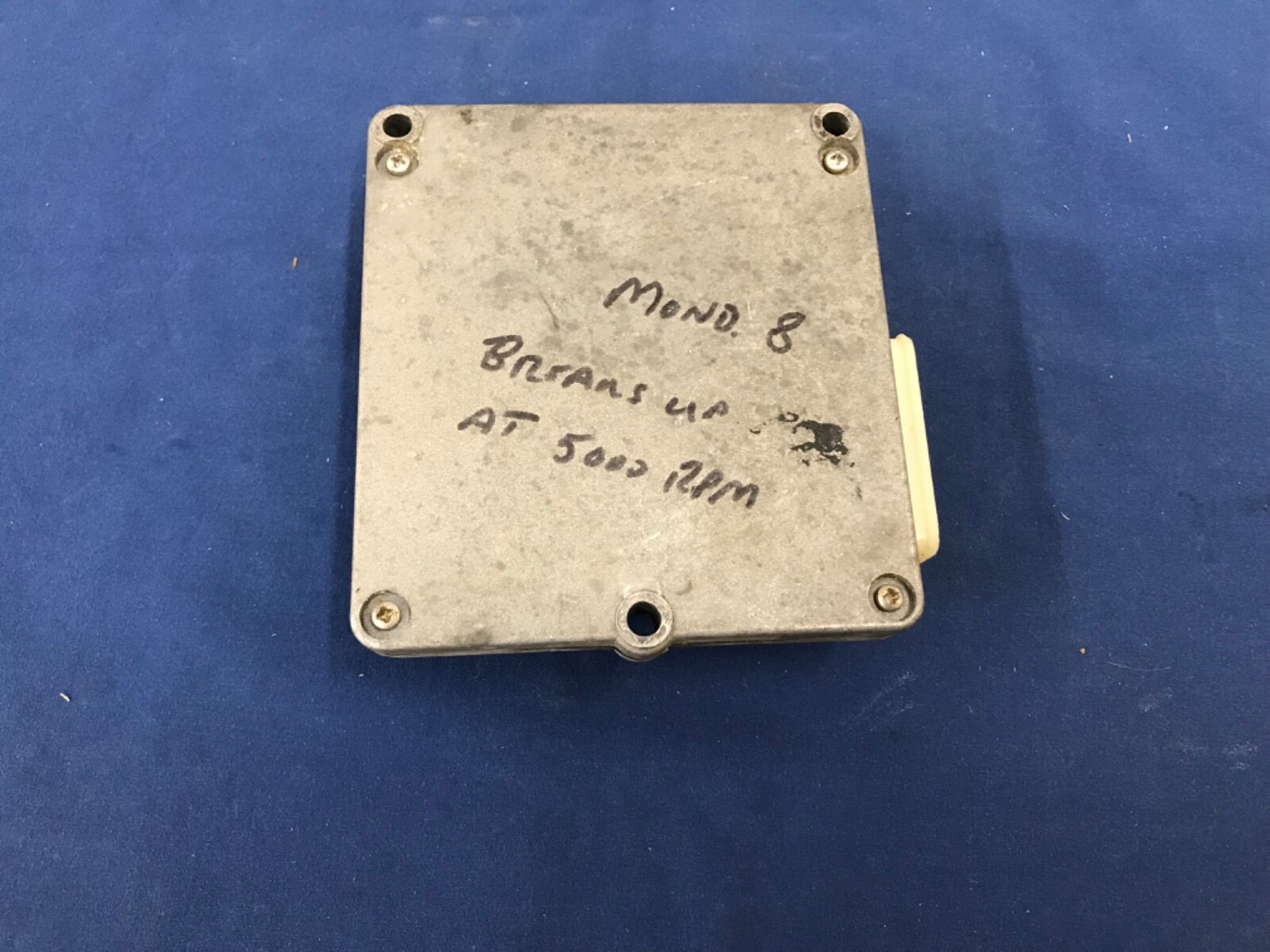 Ferrari Mondial 8 ECU 115747.