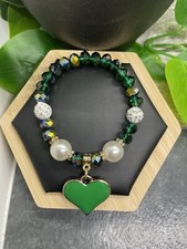 Handmade Beaded Stackable 7  Plus Stretch Bracelet New Heart Pendant B4111