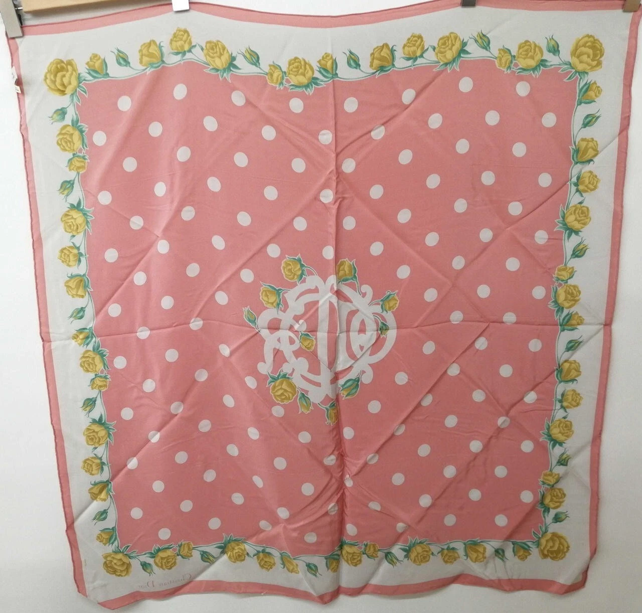 DIOR CHRISTIAN Numéro de modèle : Motif à pois de fleurs gris rose
