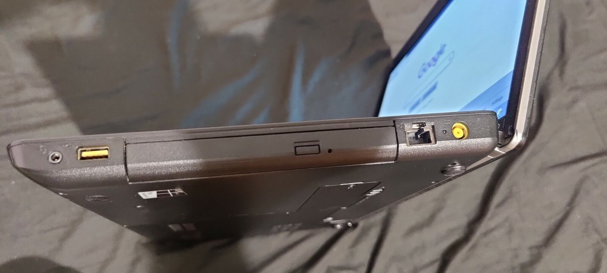 Laptop Lenovo Thinkpad Edge E530 i7 2.2Ghz, 500GB, 8GB, Win 10 Pro