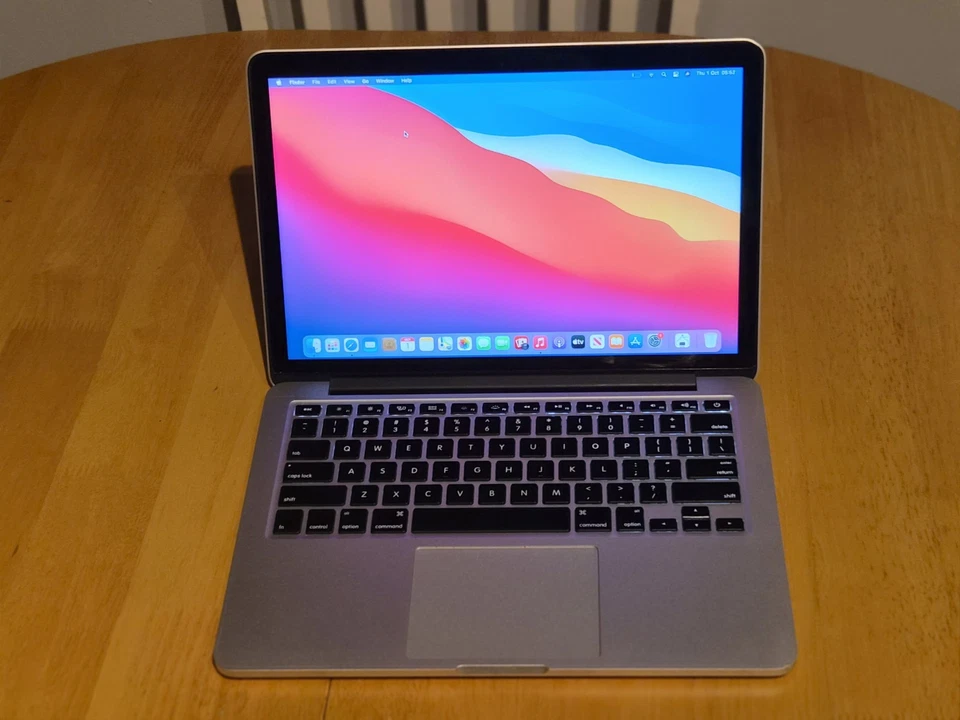 Apple MacBook Pro 13" 2015 · i7 · 8GB · 512GB, photo 1 of 5