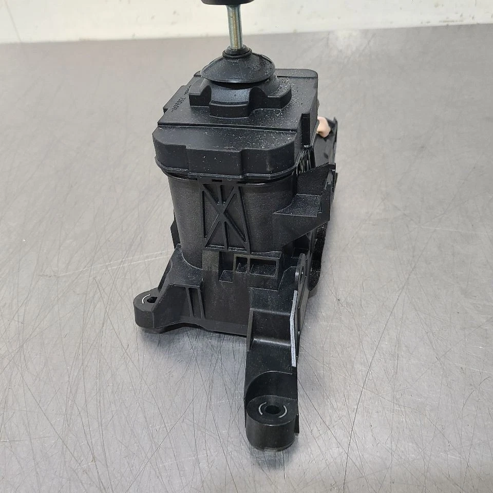 Lexus LS500 F 2018 Sport 3,5 L transmisión automática palanca de cambios Foto 3 de 4