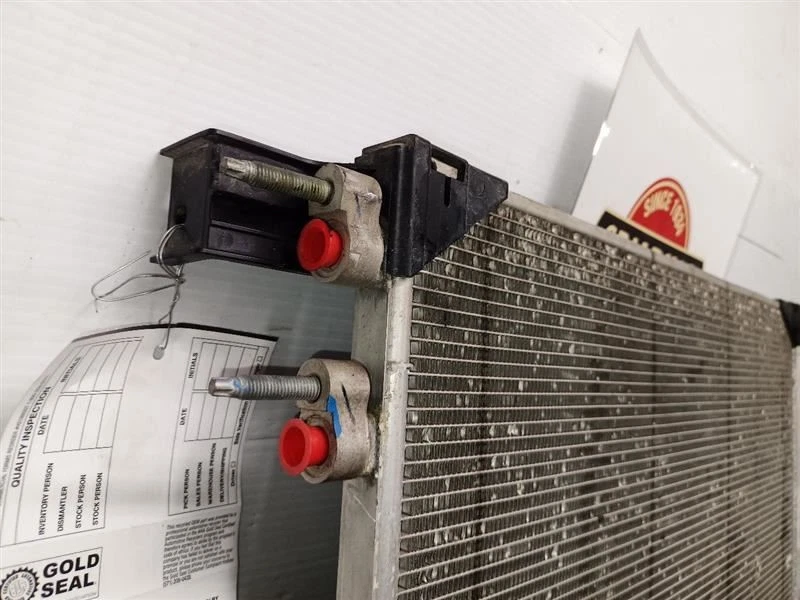 AC Condenser from 2014 Cadillac CTS 11038445 - Image 4 of 4