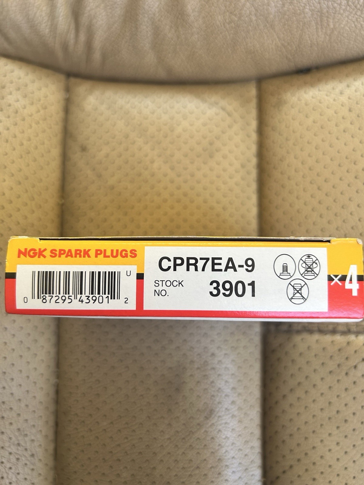 Genuine NGK SPARK PLUG CPR7EA-9 3901 4 Pcs NIB