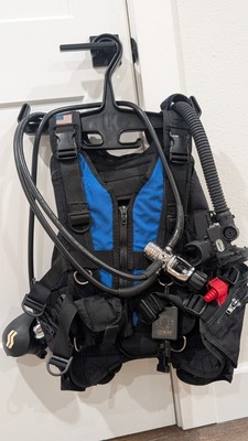 Zeagle Zena women s BCD with regulator setup. About 10 years old