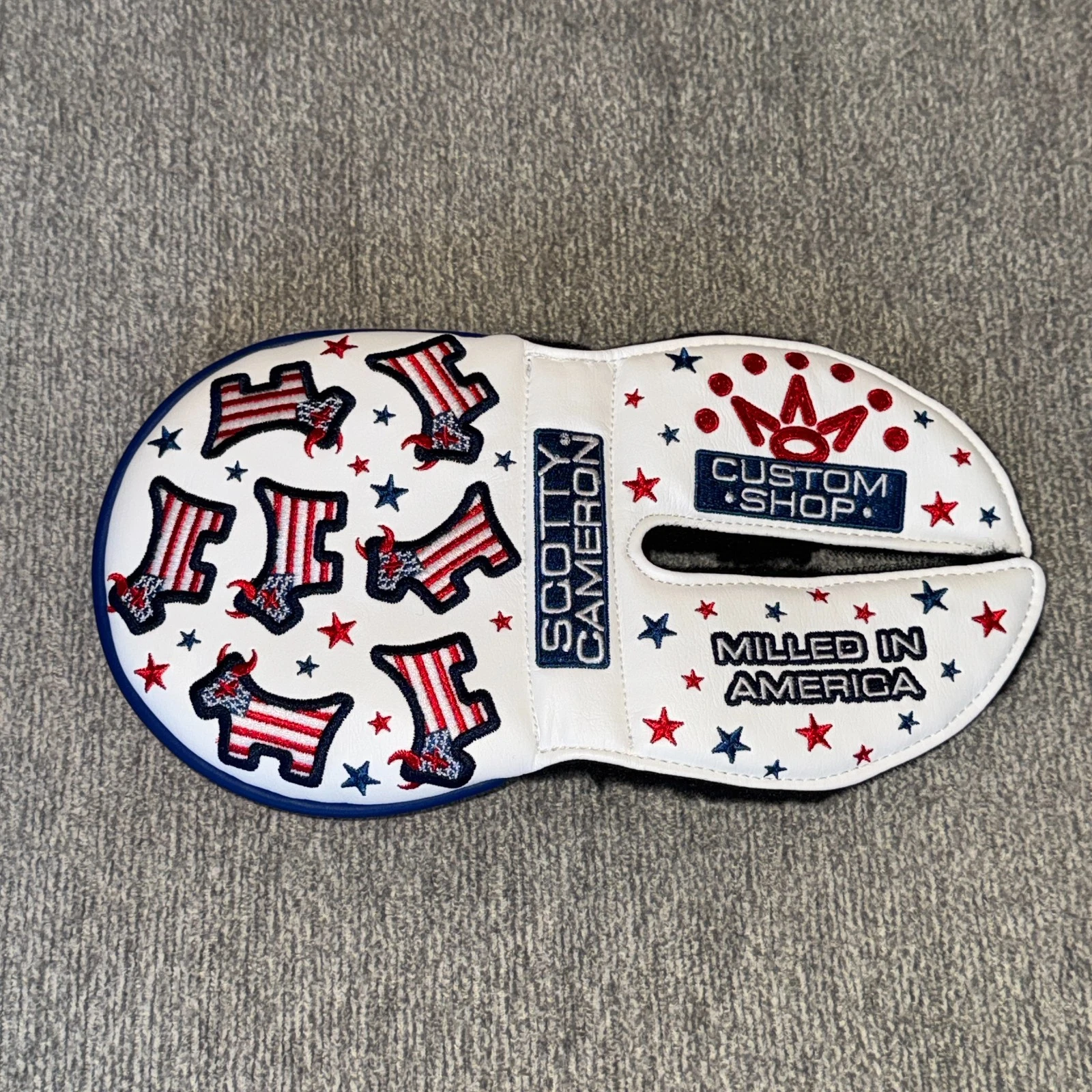 Scotty Cameron Custom Shop USA Junk Yard Dog Straight Shaft Putter Headcover
