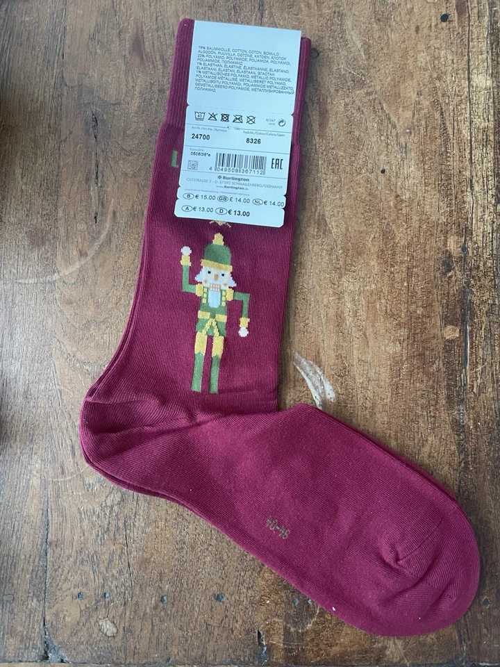 1 Pair Burlington Stockings Christmas Size 40-46 - Image 2 of 2