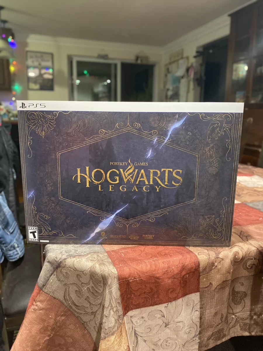  Hogwarts Legacy Collector's Edition - PlayStation 5 :  Everything Else