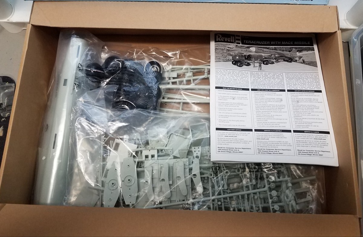 Renwal Blueprint Models TERACRUZER WITH MACE MISSILE