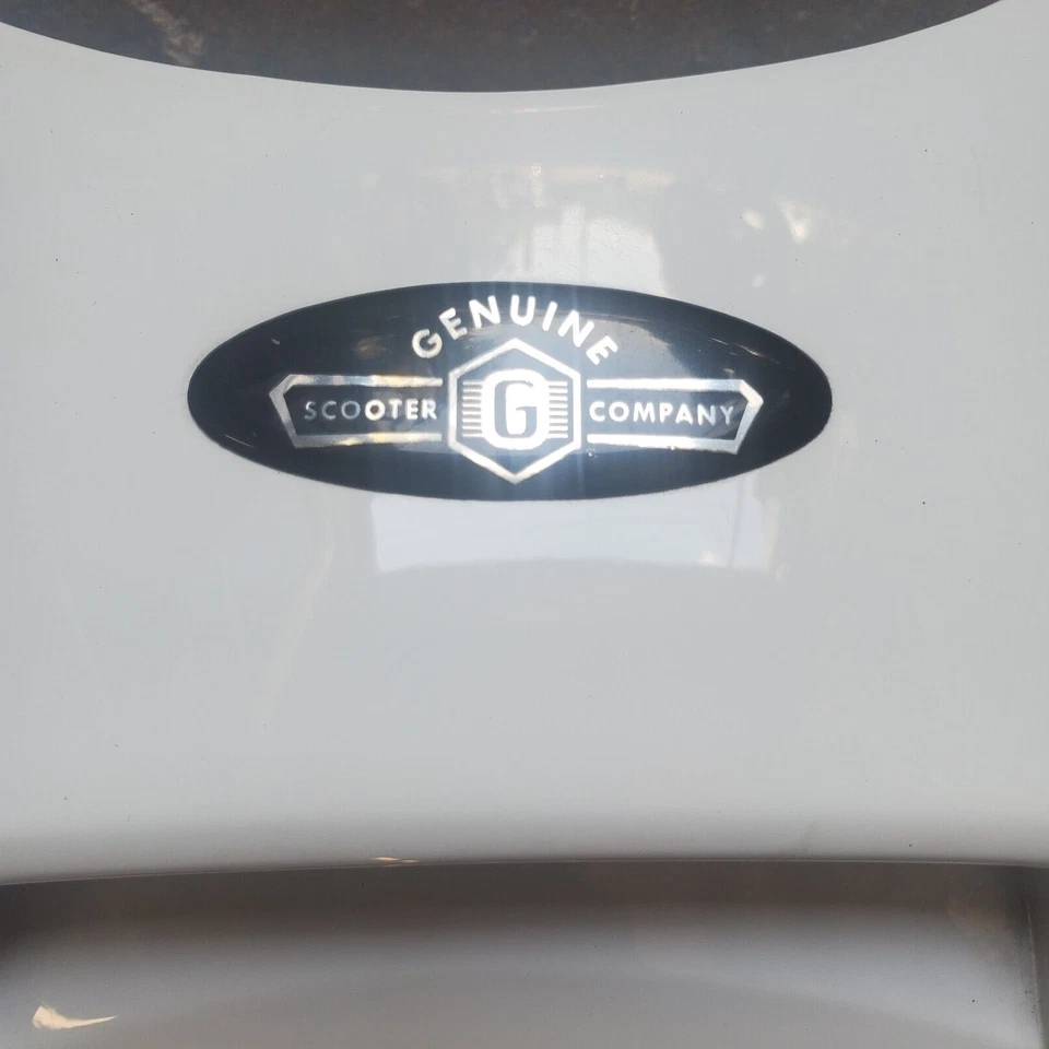 Б/У передняя панель лобовое стекло подлинный Hooligan 2014- - Изображение 2 из 3