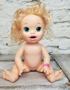 muñeca sara en español