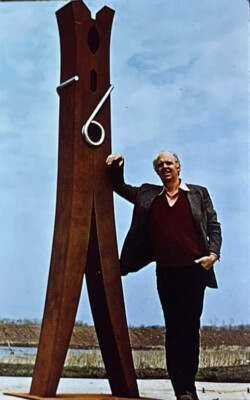 Claes Oldenburg “clothespin