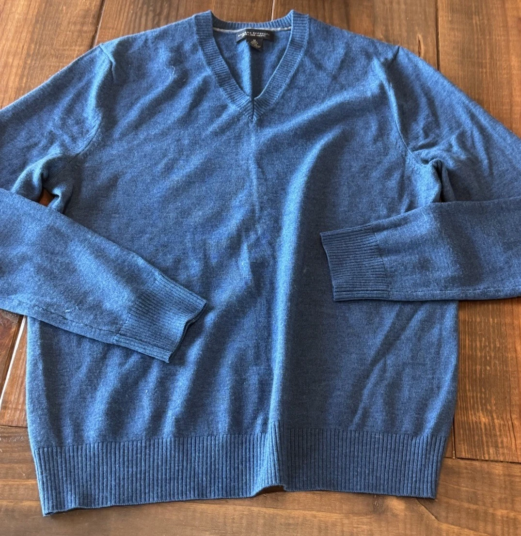Banana Republic Extra Fine Merino Wool V-Neck Sweater Blue Size Medium