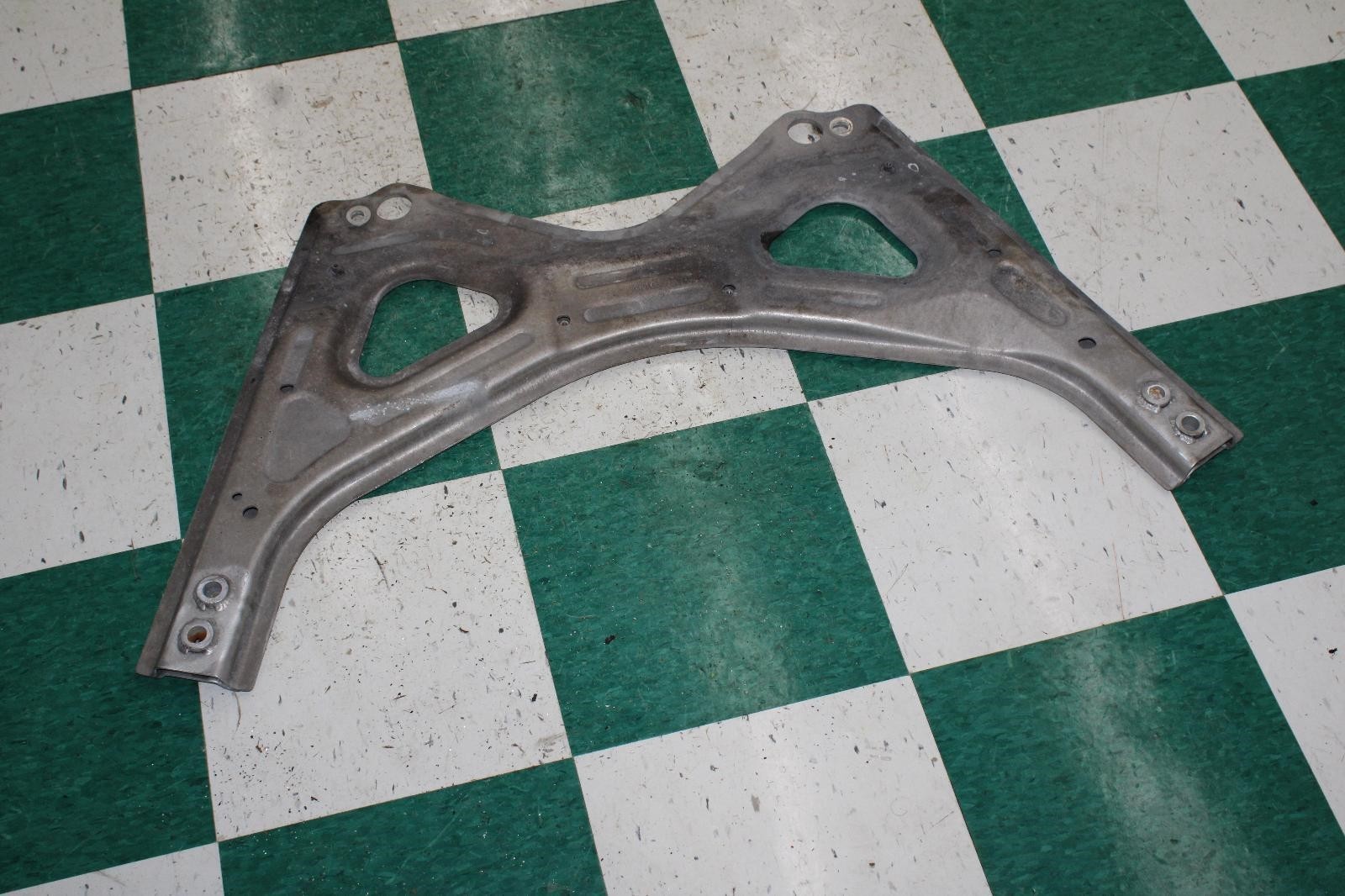 14-17 GHIBLI Front Lower Engine Cradle Crossmember Support Bracket Brace OEM WTY