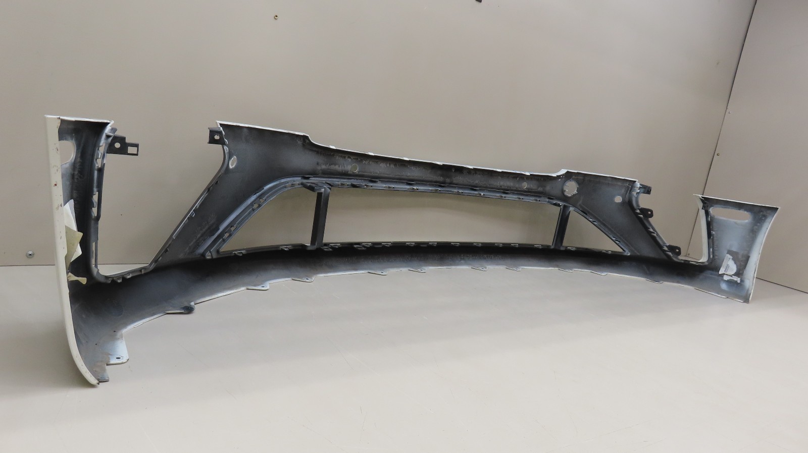 ..2020-2023 Bentley Continental GT front Bumper Cover  OEM 3SD807437