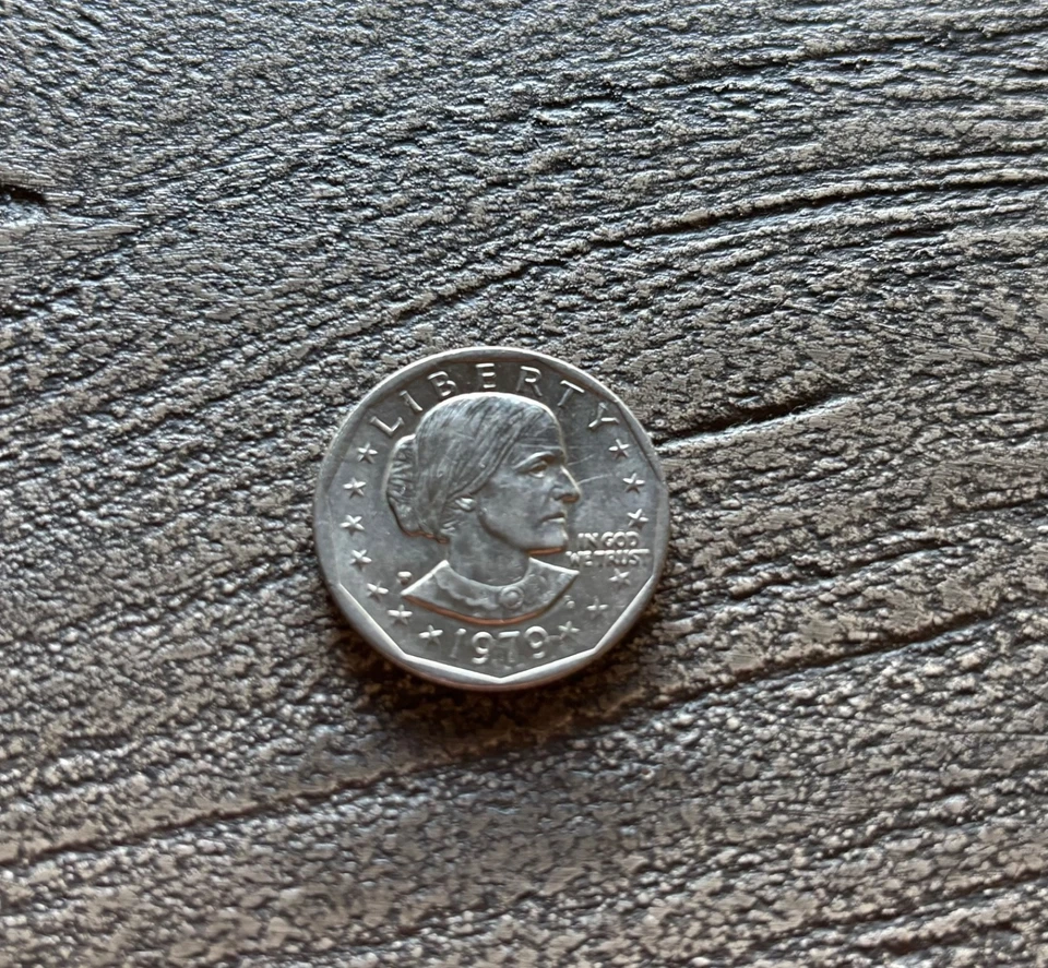 1979 Susan B. Anthony Liberty Dollar P Mint FG Frank Gasparro $1 U.S. Coin Rare - Image 2 of 3