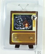 Tiny Treasures Vintage TV with Rabbit Ears Doll House Village Accessories 