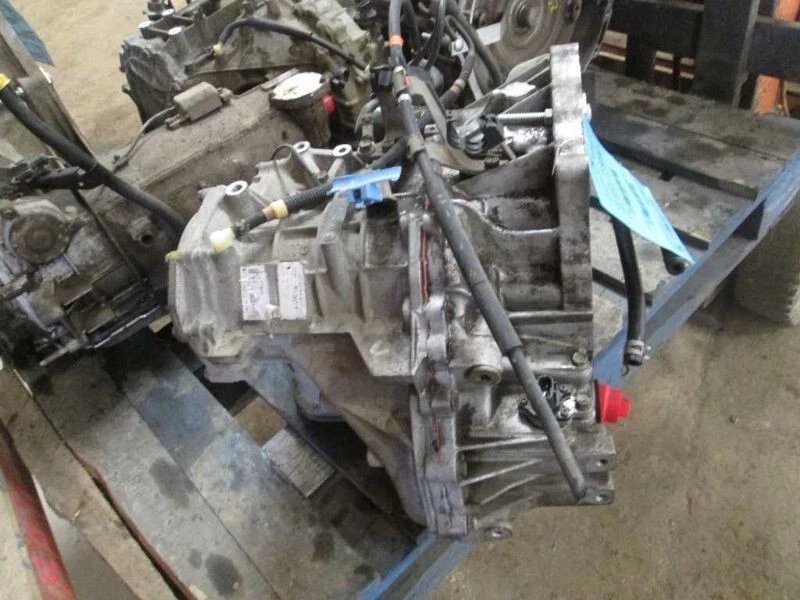 2003-2004 Pontiac Vibe Transmission Assembly OEM Foto 3 de 3