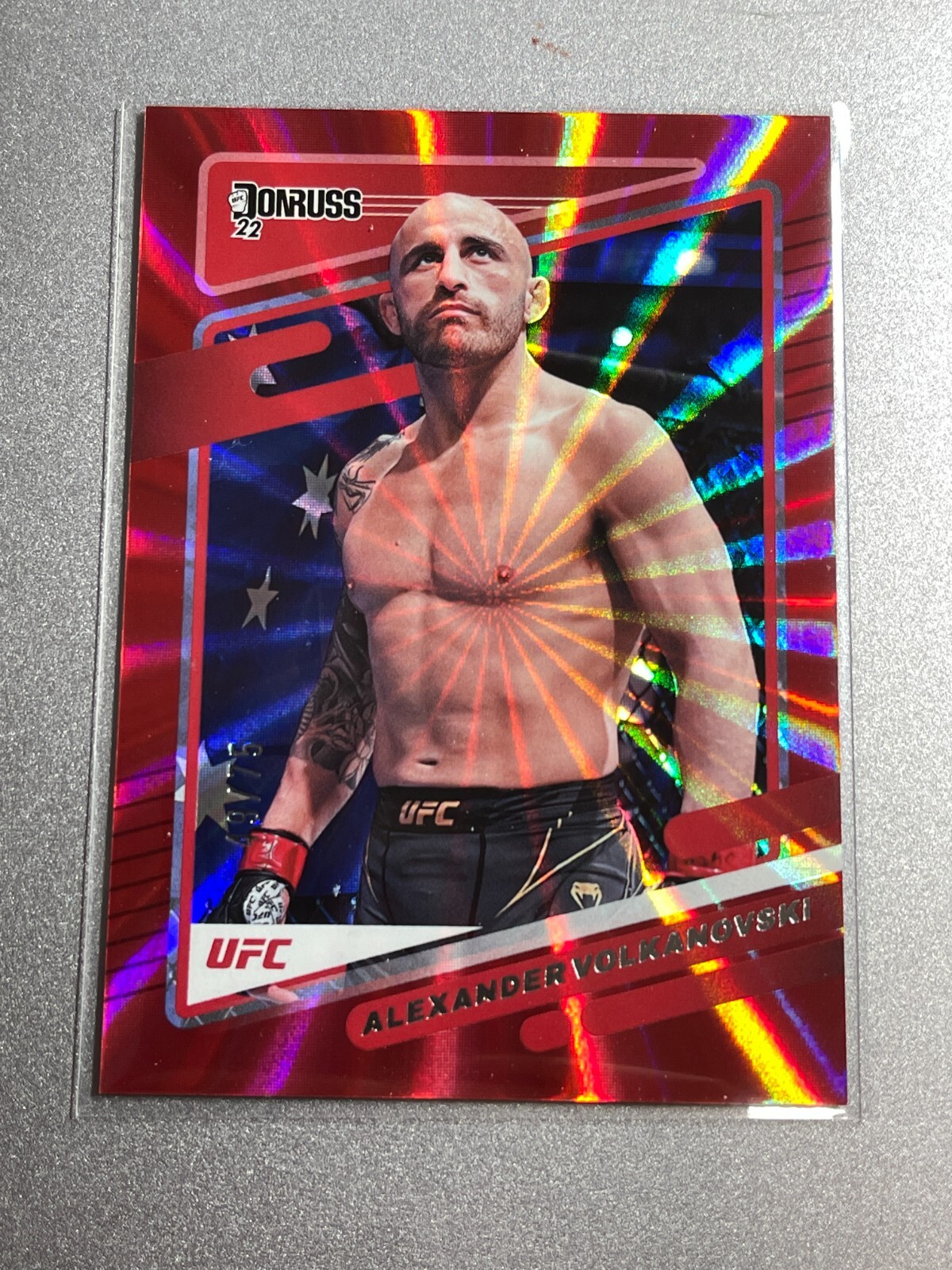 2022 Donruss UFC Base Holo RED Laser PRIZM /75 Alexander Volkanovski