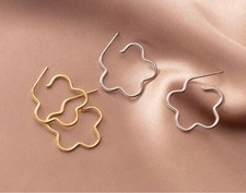 Flower Hoop Stud Earrings/Tiny Daisy Flower Studs/Helix Hoop/Medium Hoops Earrin