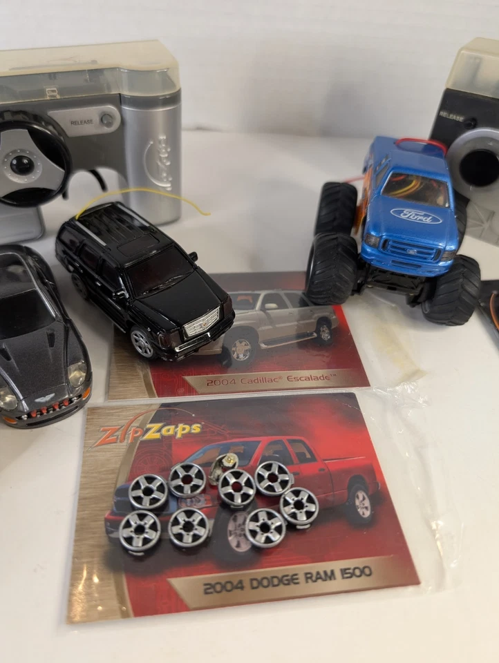 Zip Zaps Micro RC Lot Cars Bodies Remote Spare Parts, Read - Image 4 of 4