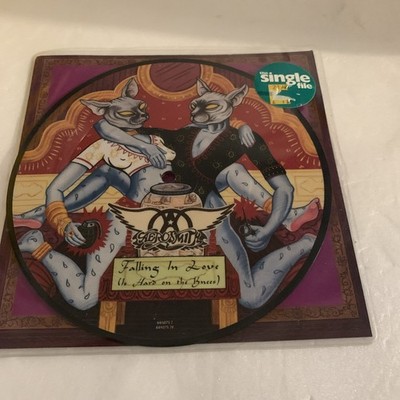 AEROSMITH FALLING IN LOVE IS HARD ON THE KNESS 7  PICTURE DISC NUMBERED 03832