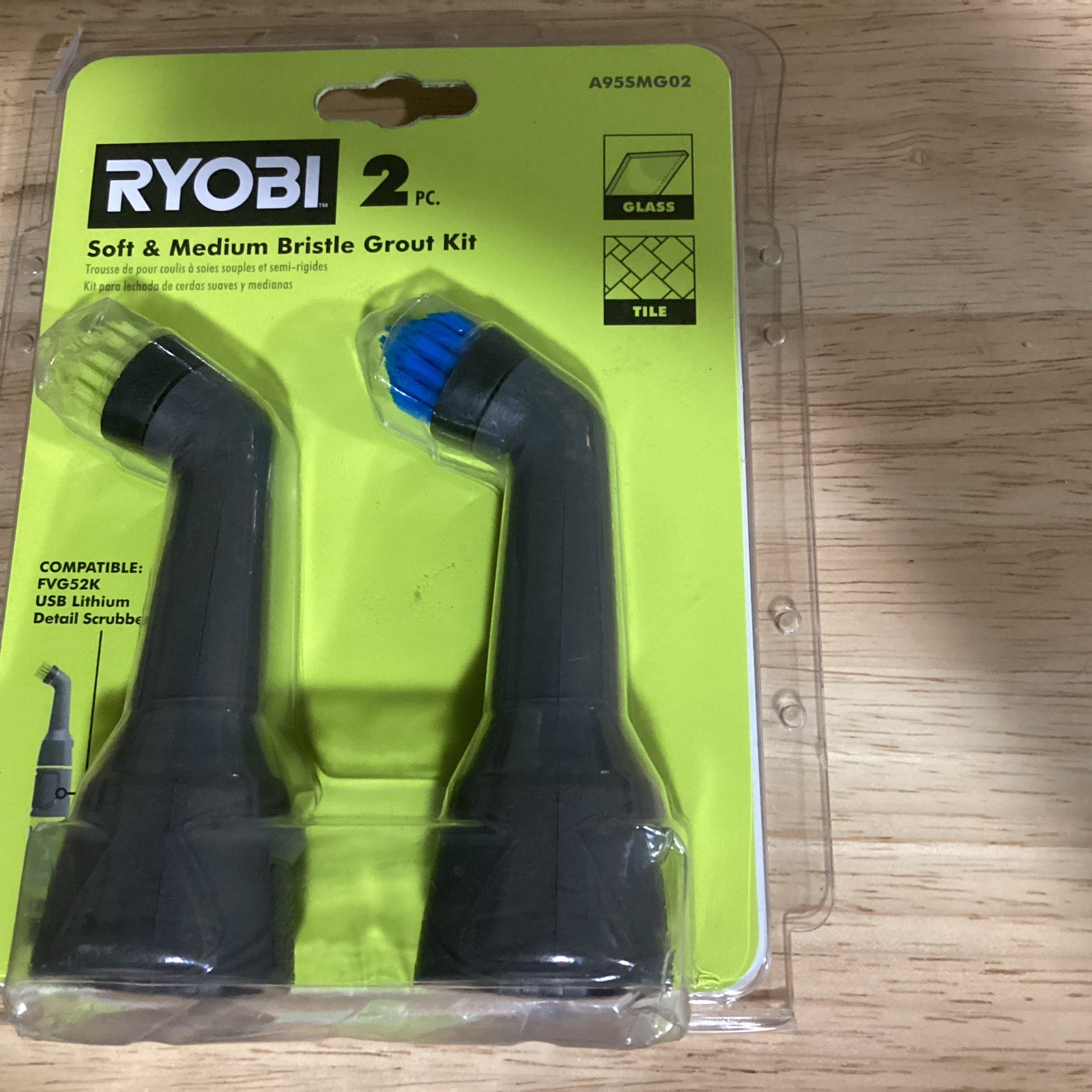 Ryobi 8 Inch Soft and Medium Bristle Brush 2 Pack A95MG02