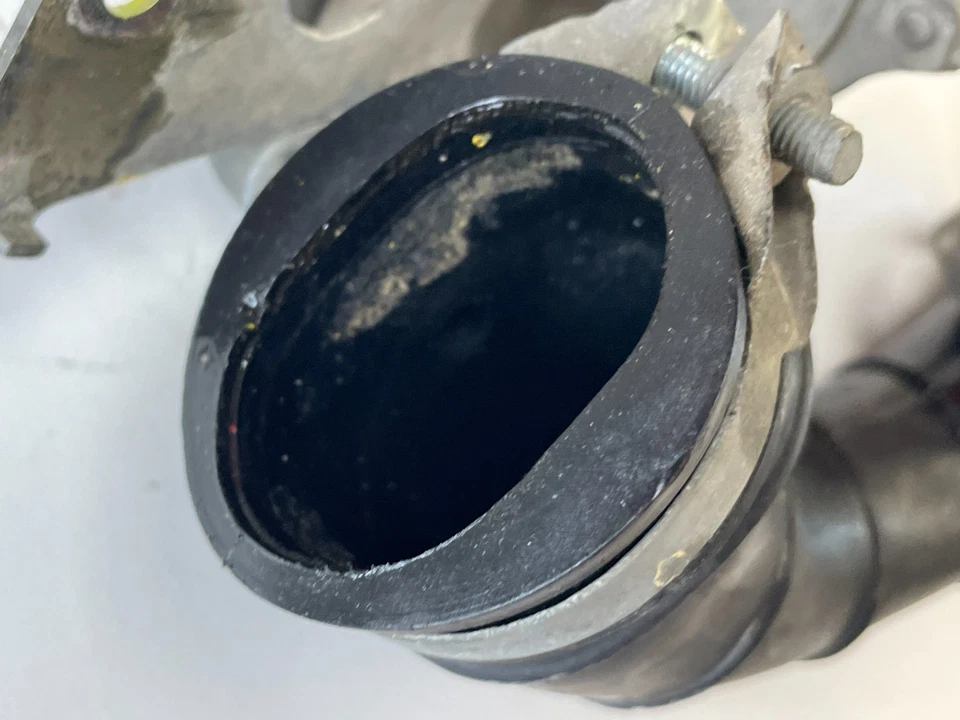 Honda C70 1980 Passport OEM caja de aire bota y respirador HM174 C 70 Foto 4 de 4