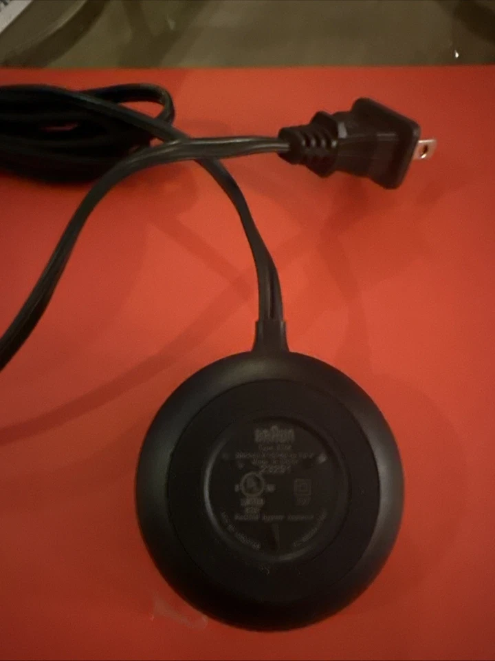 Adaptador de cargador de corriente Braun GENUINO tipo 3768 base de carga para cepillo de dientes Foto 2 de 3