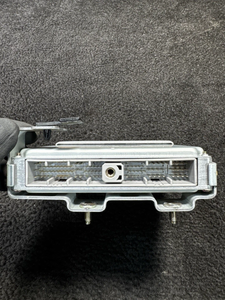 Nissan Pathfinder 2000 ECU ECM módulo de control del motor OEM MEC07-062 Foto 3 de 4