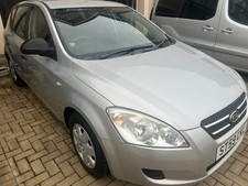 kia ceed 2009 1.4 petrol