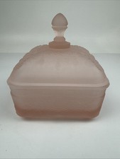 Vintage Indiana Glass Tiara Exclusive Pink Satin Frosted Honey Bee Dish