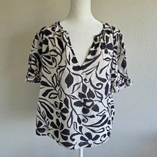 Velvet by Graham & Spencer Leslie Top Blouse Lightweight Short Sleeve Size S