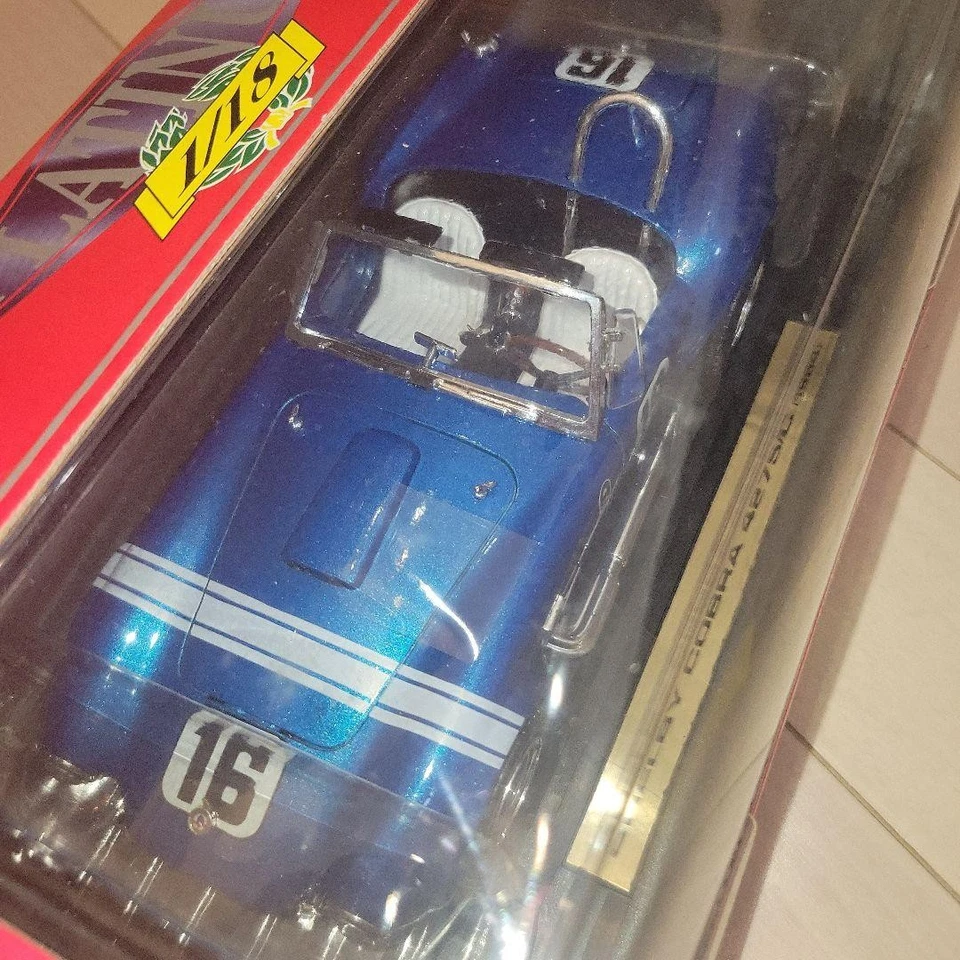 Majorette Platinum Shelby Cobra 427 1964 Scale Model 1 18 Collectible Car - Image 2 of 4